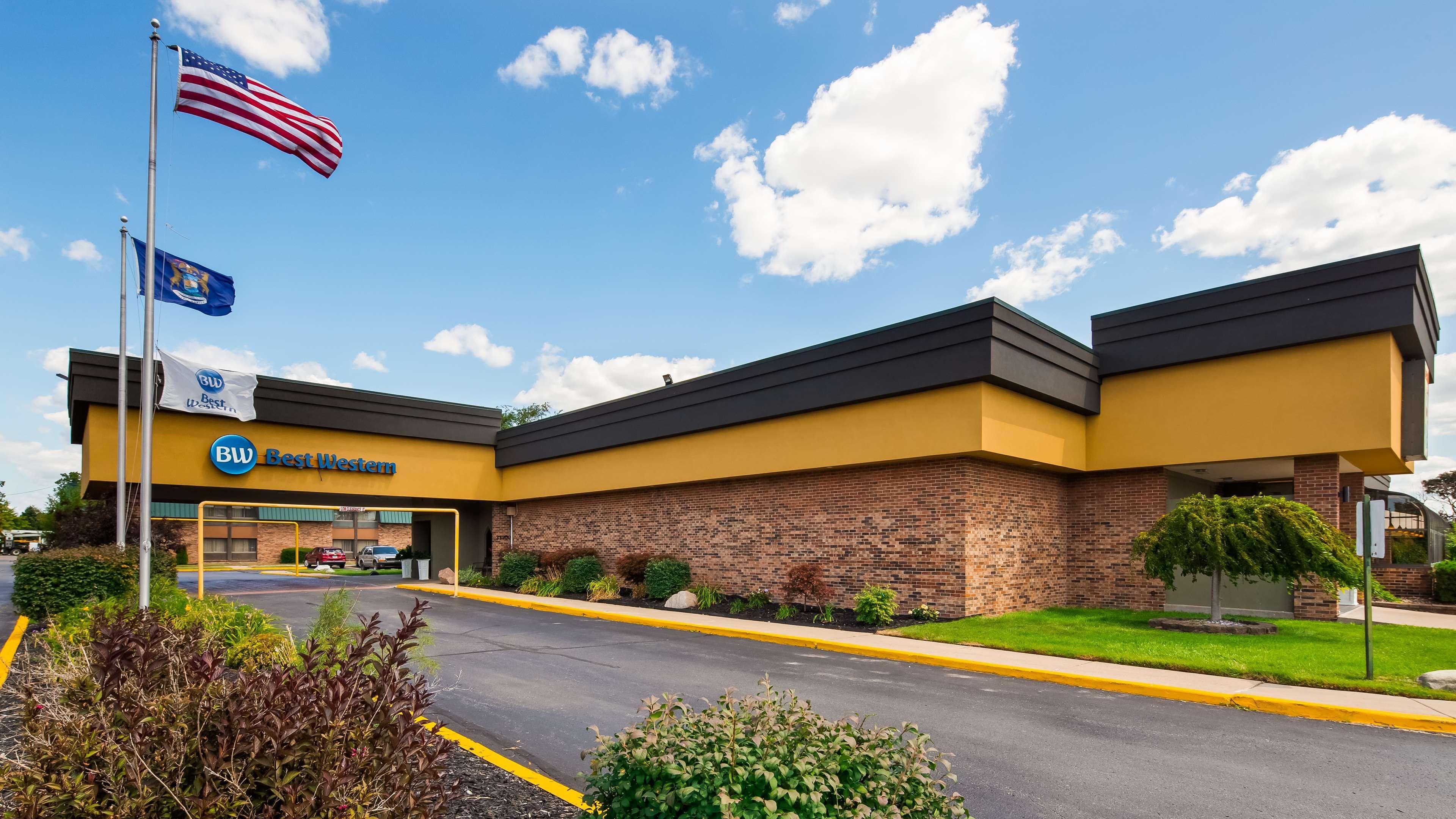 Best Western Woodhaven Inn Экстерьер фото